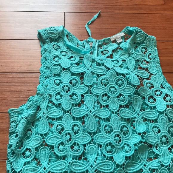 Top - Picture 3 of 4